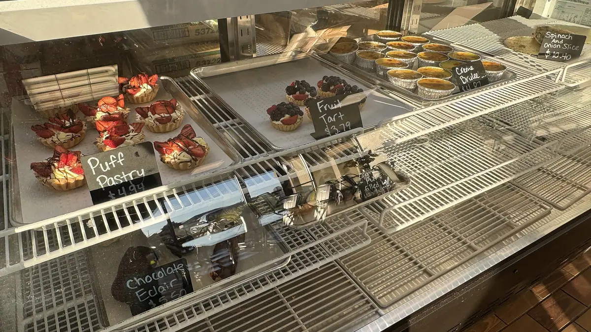 Linzi Marie – patisserie in Leighton Buzzard town centre